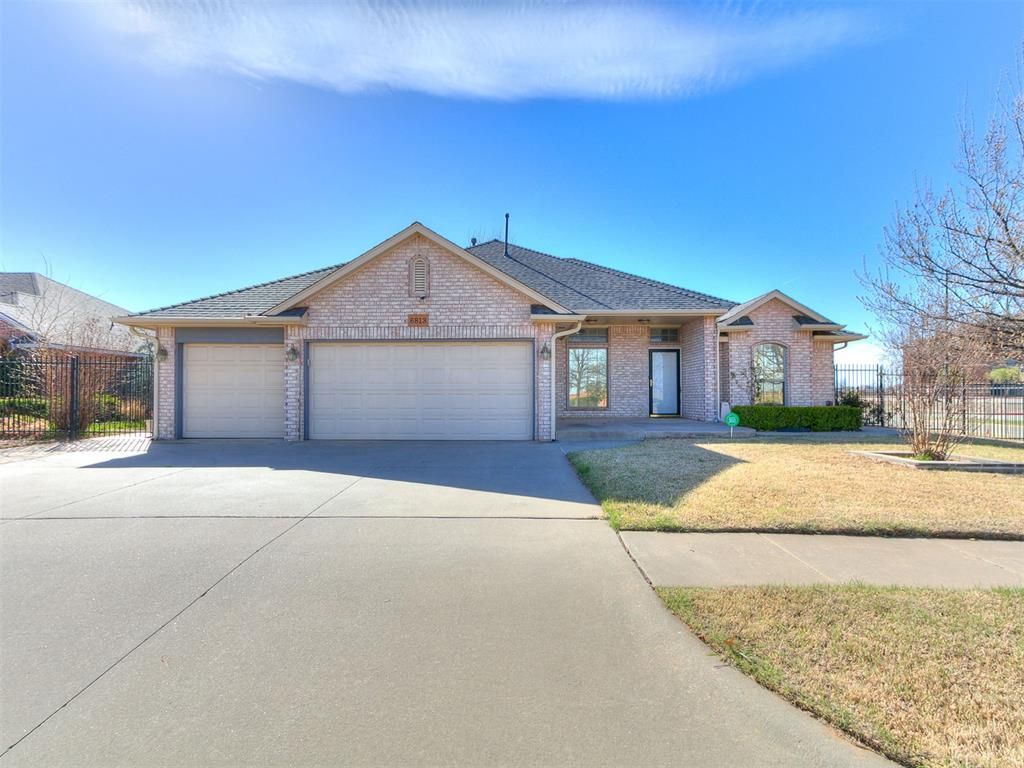6813 Postside Lane, Oklahoma City, OK 73132 Main Photo