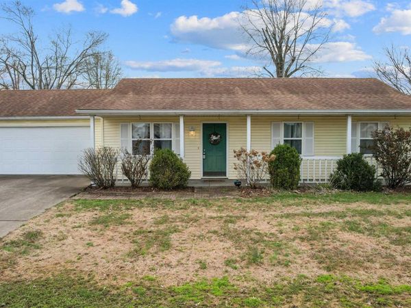 2217 JENNIFER Lane, Marion, IL 62959