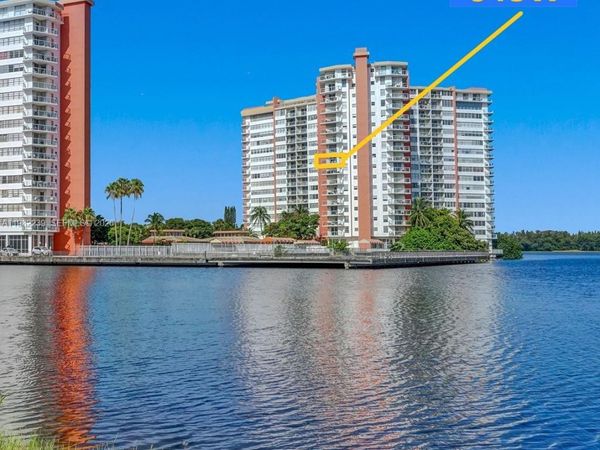 1301 NE Miami Gardens Dr, Unit 915W, Miami, FL 33179