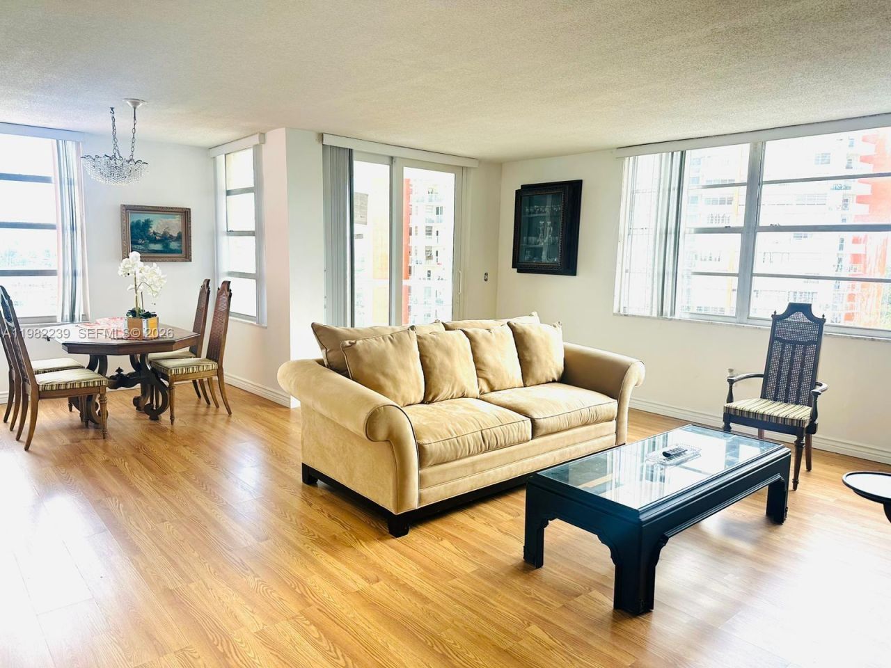 1301 NE Miami Gardens Dr, Unit 915W, Miami, FL 33179 Photo