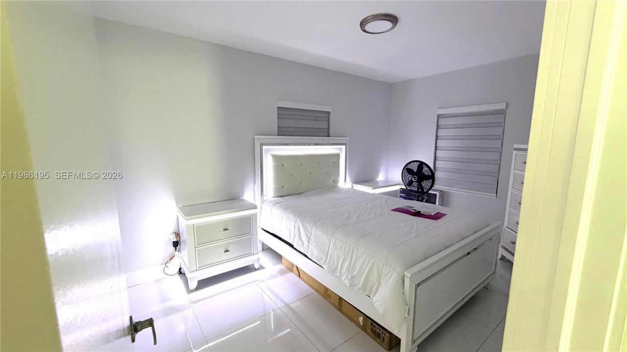 14401 Boggs Dr , Miami, FL 33176 Photo