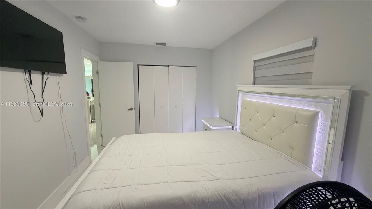 14401 Boggs Dr , Miami, FL 33176 Photo