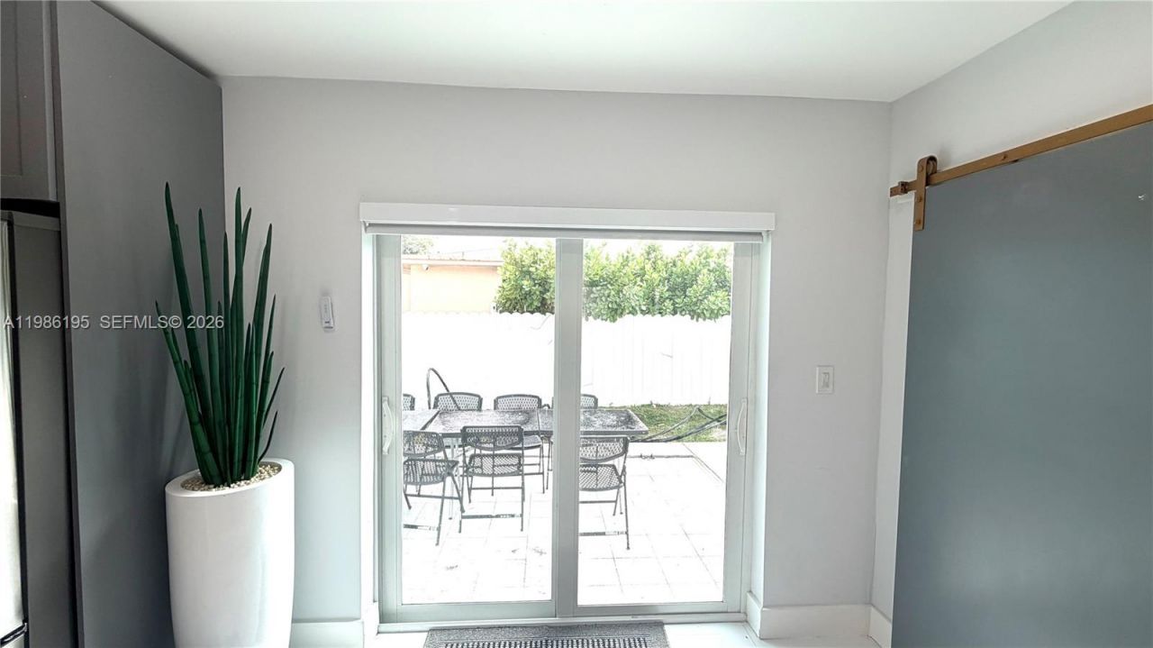 14401 Boggs Dr , Miami, FL 33176 Photo