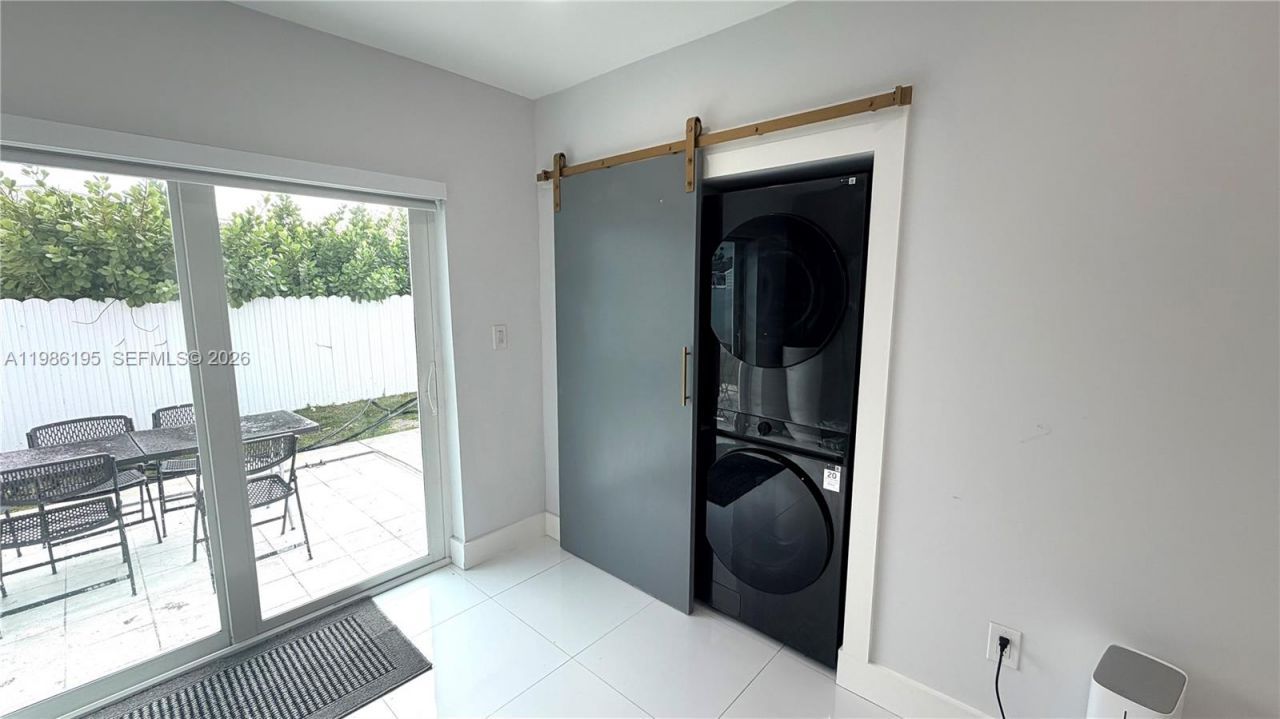 14401 Boggs Dr , Miami, FL 33176 Photo