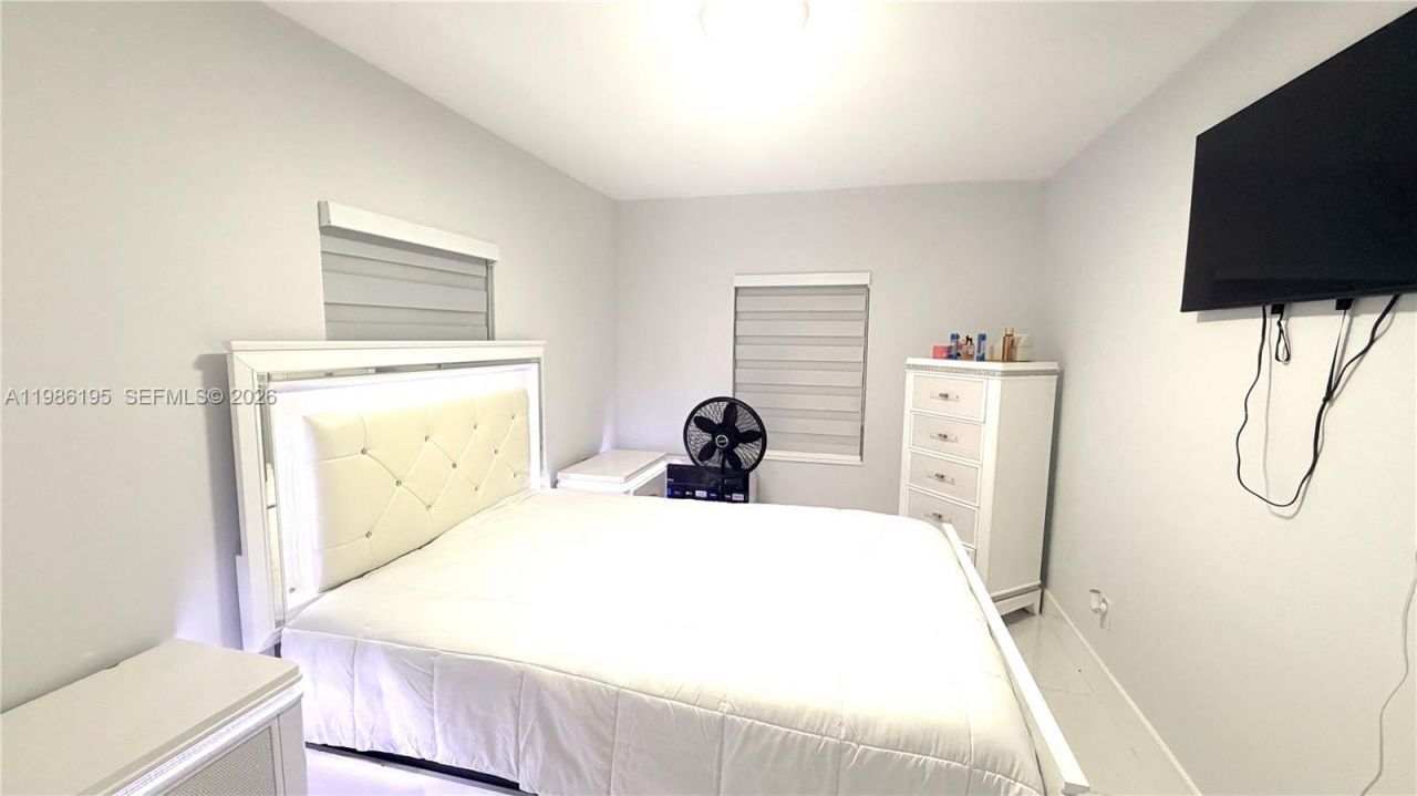 14401 Boggs Dr , Miami, FL 33176 Photo