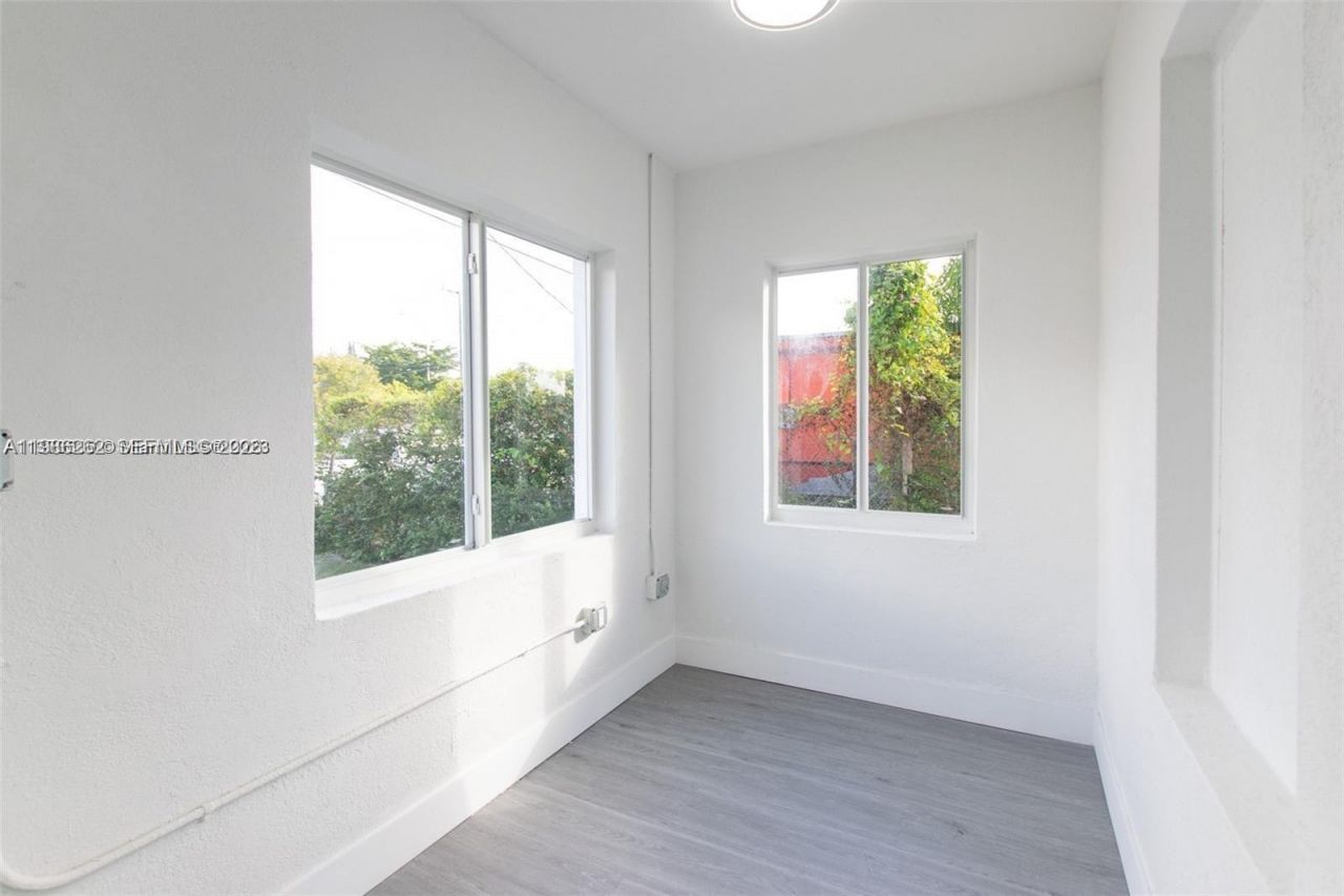 1812 NW 64th St , Miami, FL 33147 Photo