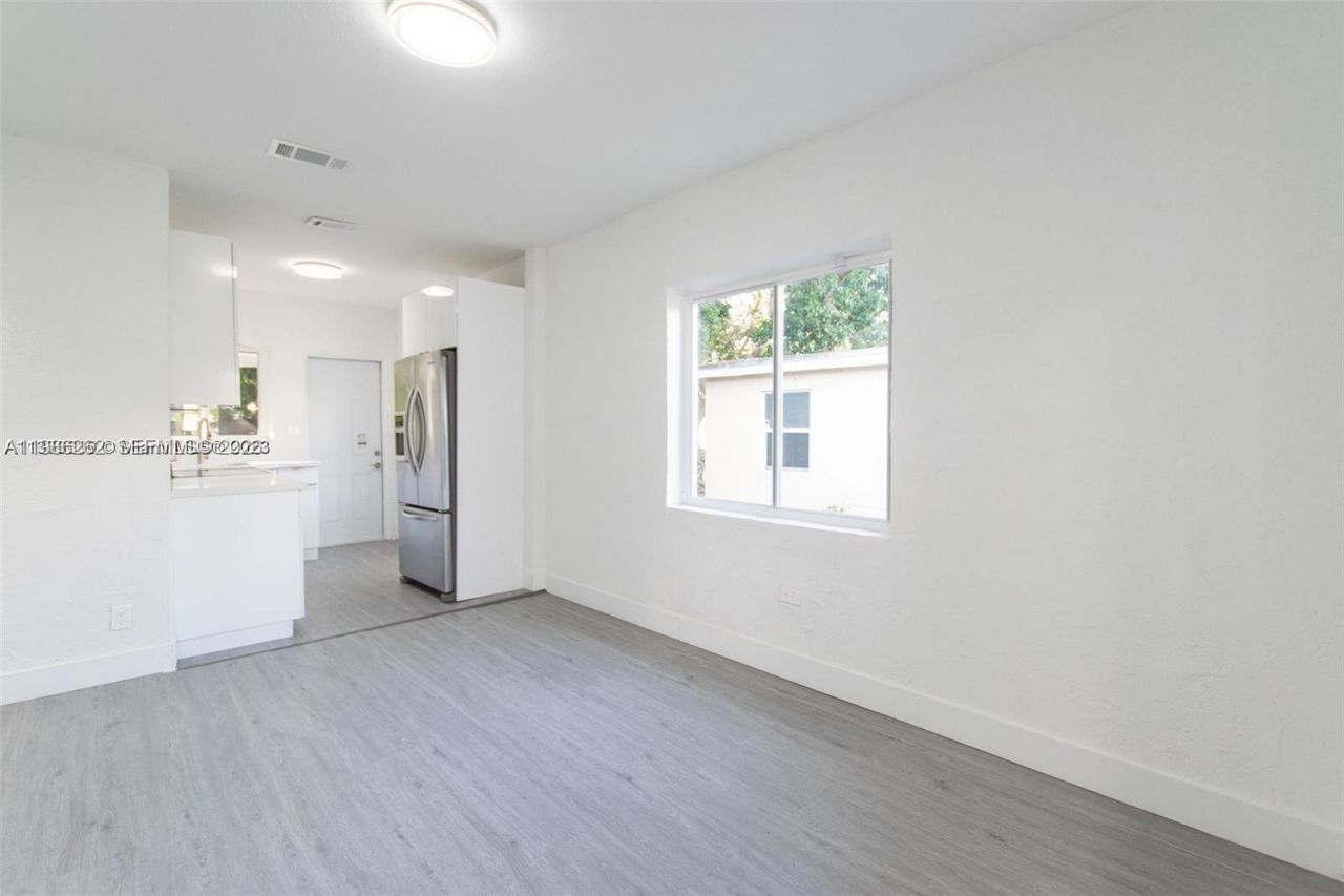 1812 NW 64th St , Miami, FL 33147 Photo