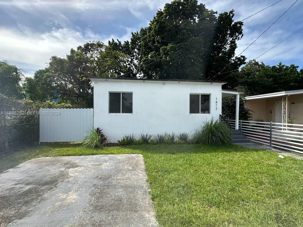 1812 NW 64th St, Miami, FL 33147 Photo