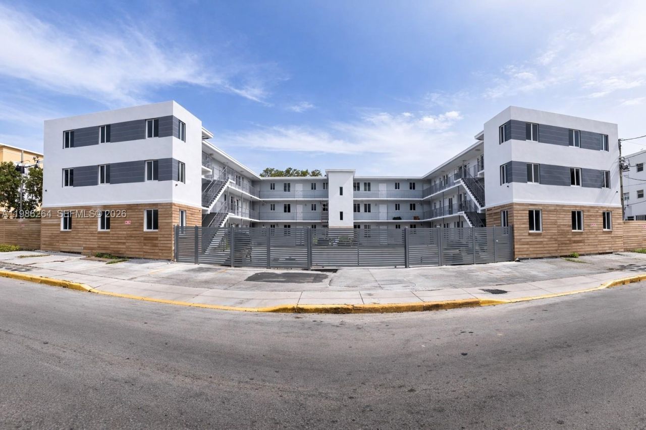 540 NW 7th St , Unit 36, Miami, FL 33136 Photo