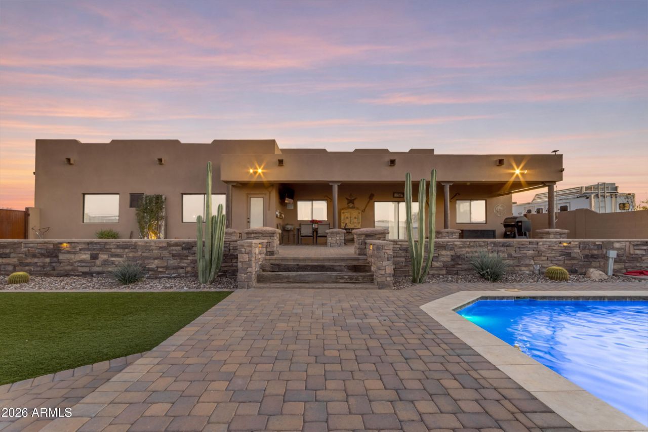 2258 W SILVERDALE Road, San Tan Valley, AZ 85144