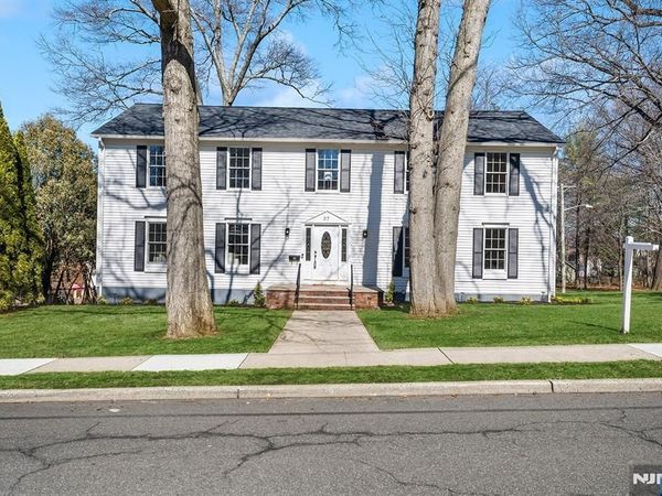 27 Norwood Avenue, GLEN ROCK, NJ 07452