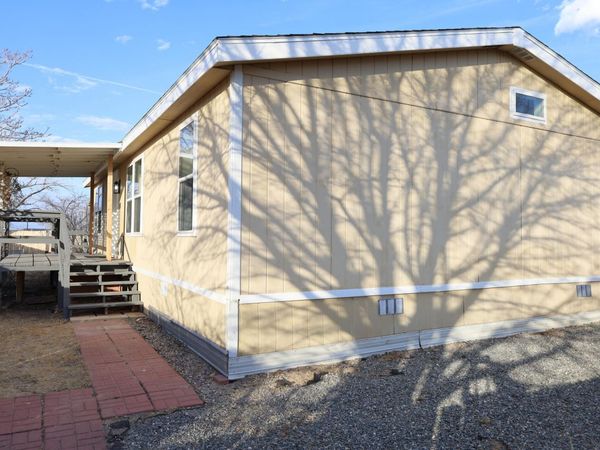 11 Sangre De Cristo , Los Lunas, NM 87031