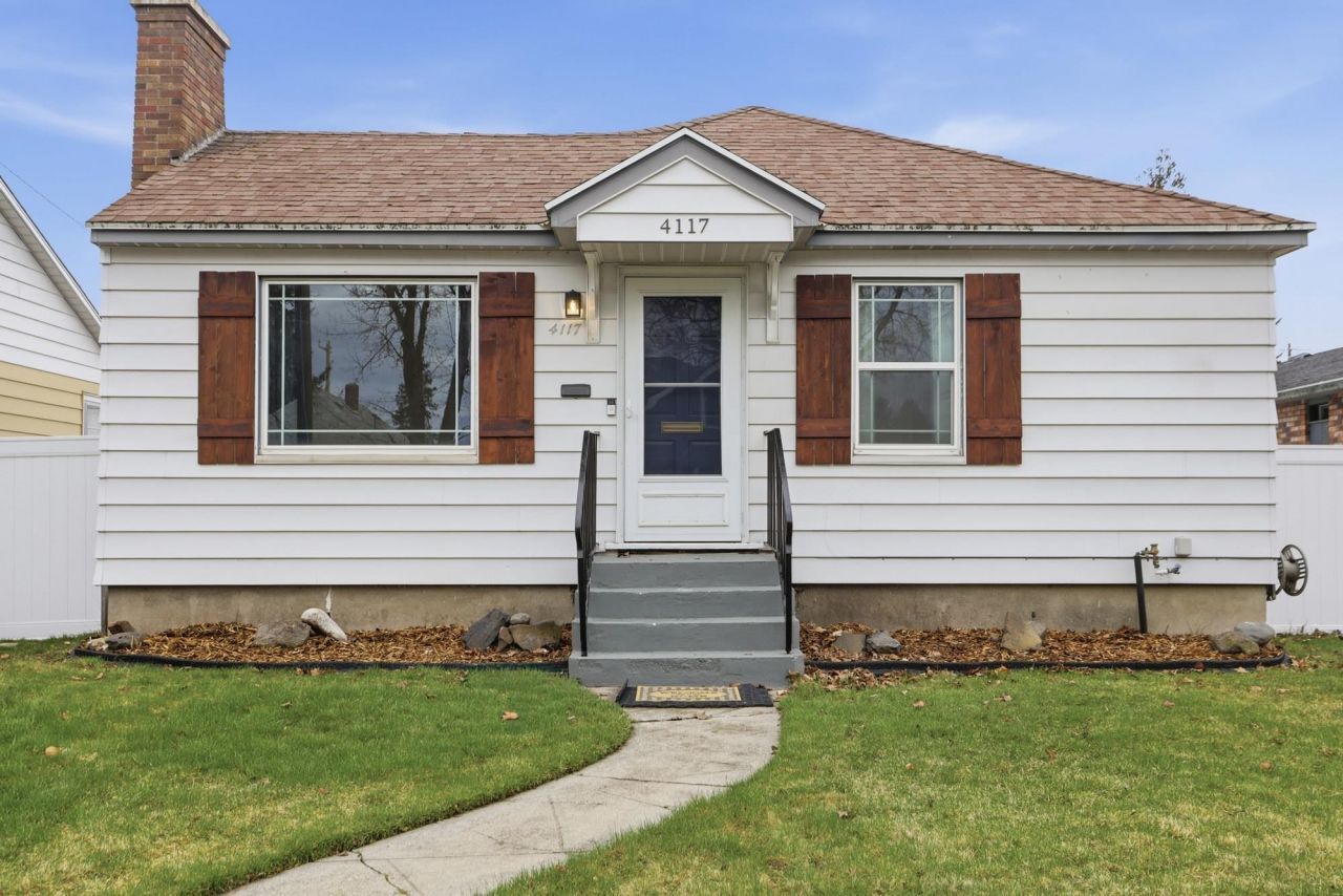 4117 N Wall St, Spokane, WA 99205 Main Photo