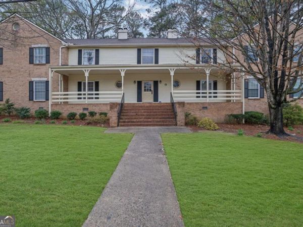 3825 Lavista Road, Unit O1, Tucker, GA 30084