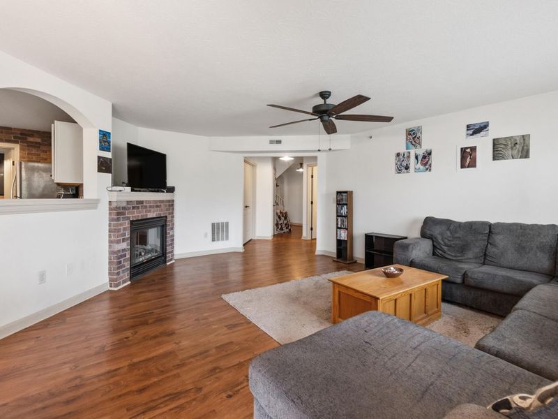 1834 Mimosa Trail, Florence, KY 41042 Photo 2