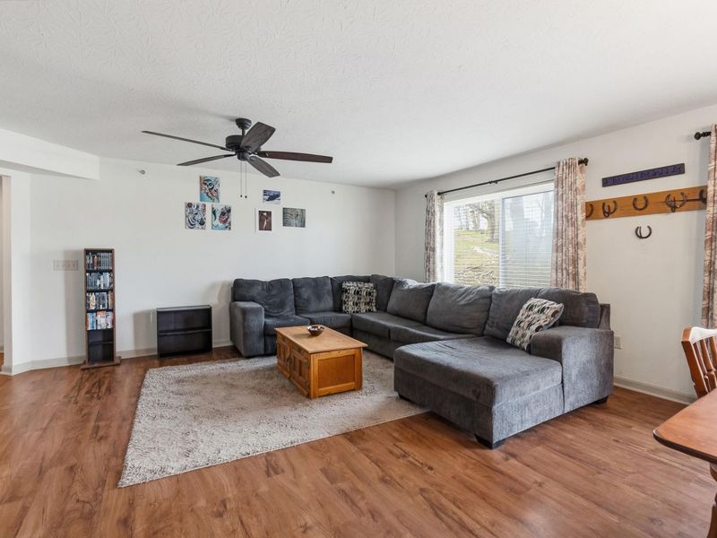 1834 Mimosa Trail, Florence, KY 41042 Photo 8