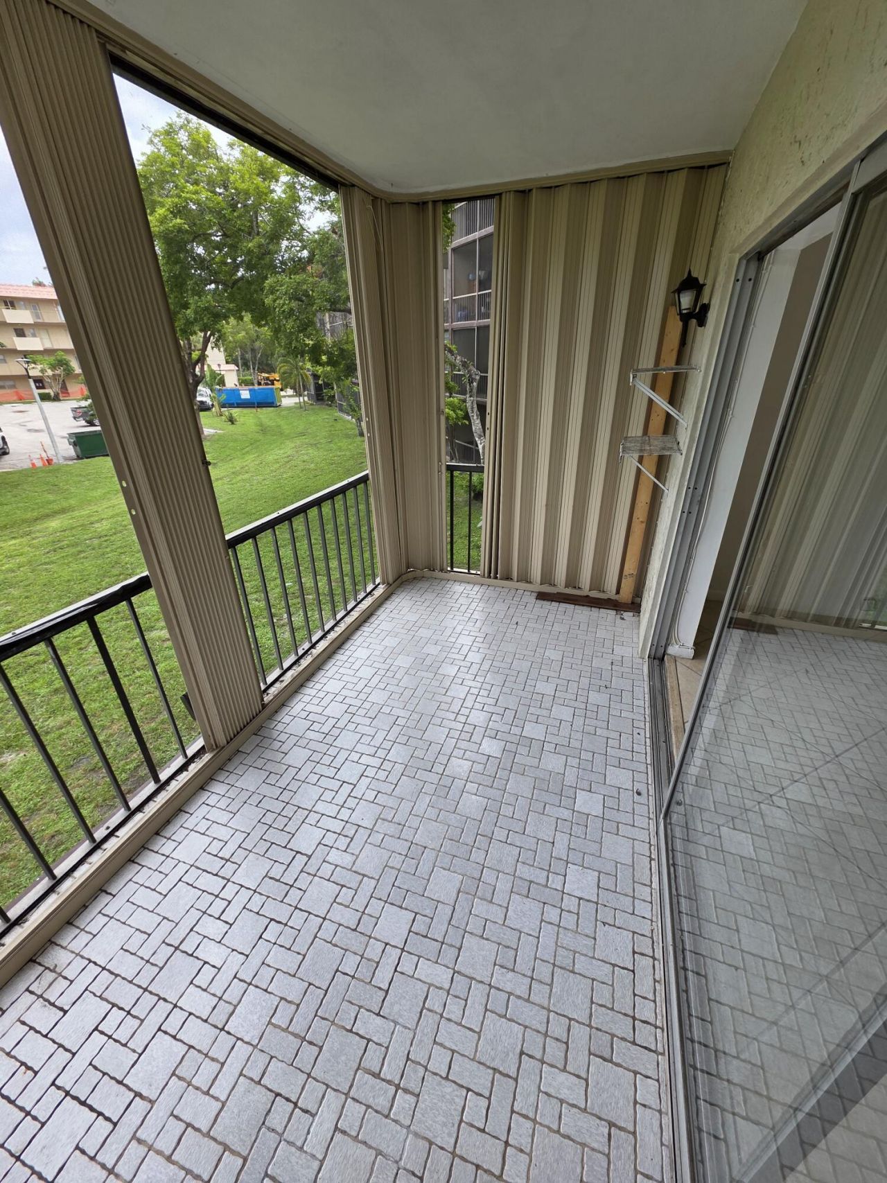 6361 N Falls Cir Drive, Unit 207, Lauderhill, FL 33319 Photo