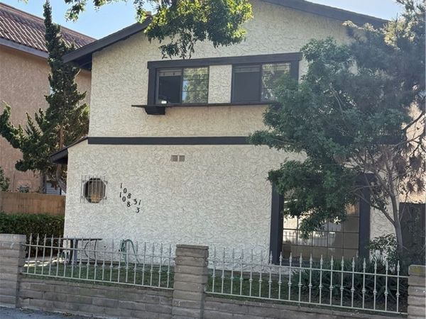 10831 PINE, Los Alamitos, CA 90720