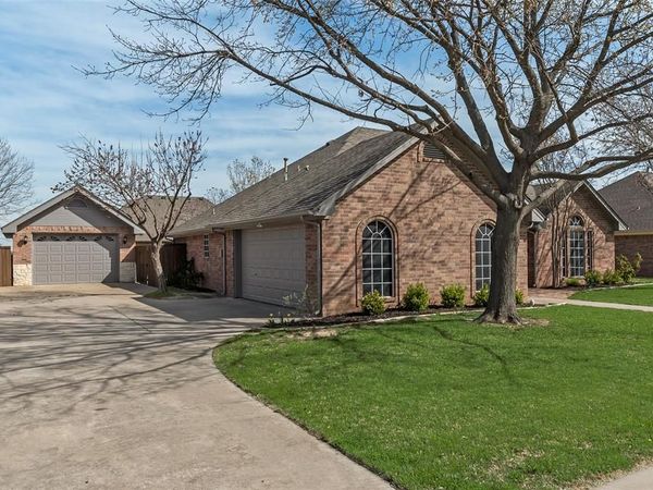 604 Cedar Drive, Pilot Point, TX 76258