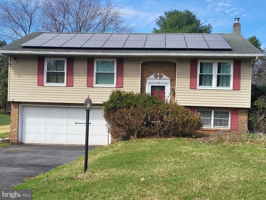 707 Wyndamere Road , Lewisberry, PA 17339 Main Photo