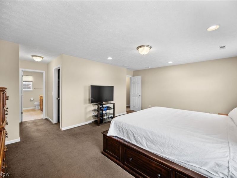 6935 Meadow Lakes Boulevard, North Ridgeville, OH 44039 Photo 17