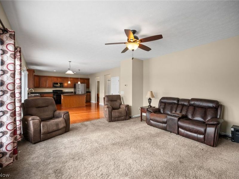 6935 Meadow Lakes Boulevard, North Ridgeville, OH 44039 Photo 6