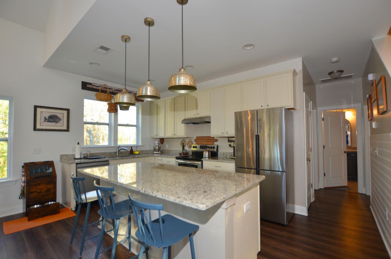 695 Kit Hall Road Photo 11