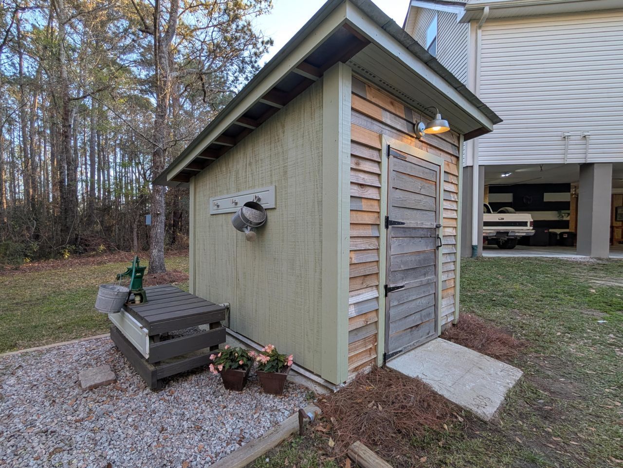 695 Kit Hall Road Photo 33