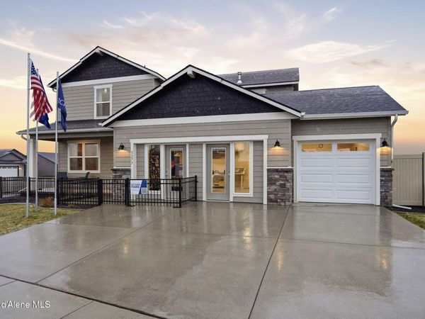 5381 E Aquila Ave, Post Falls, ID 83854