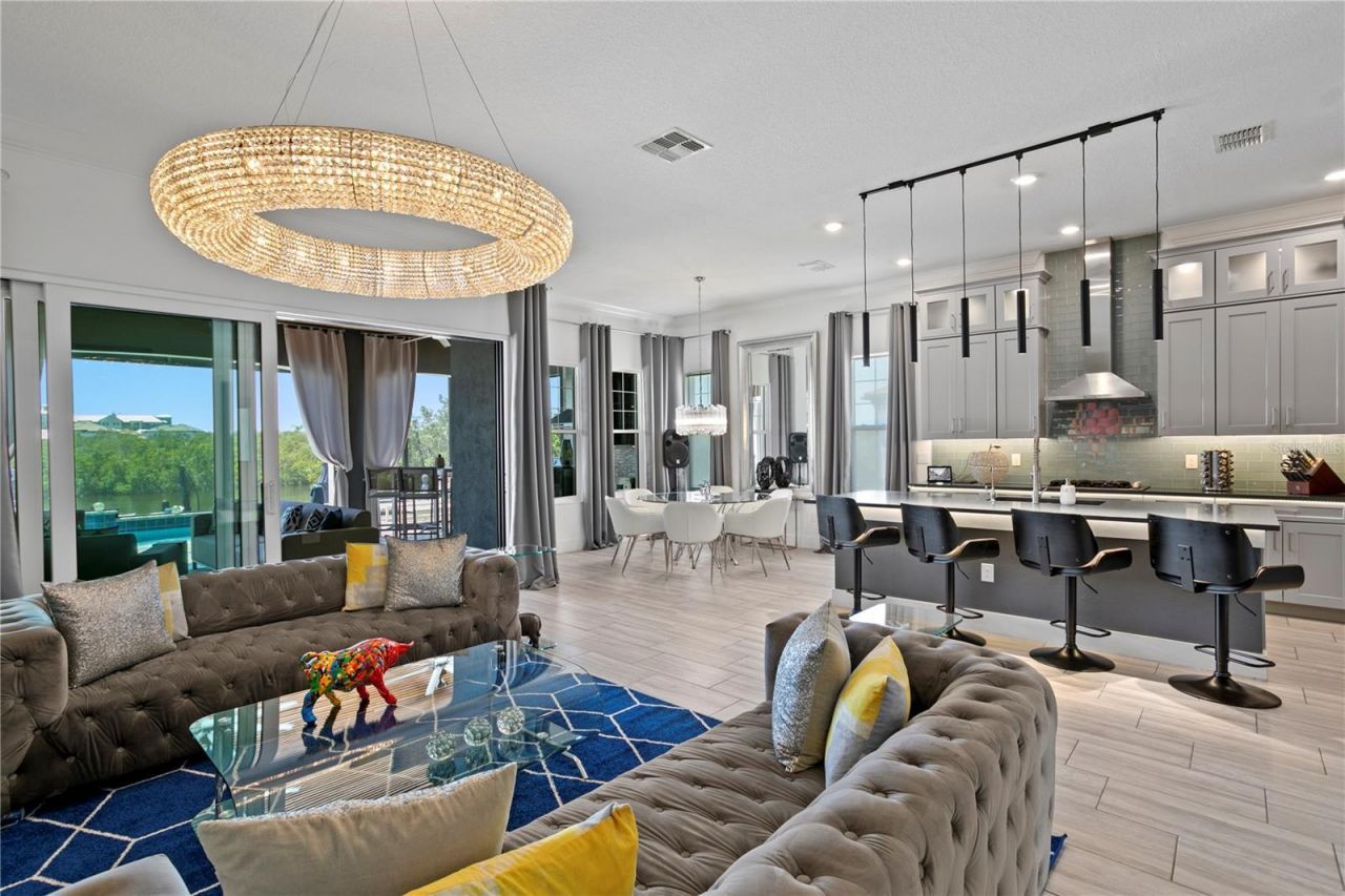 916 Seagrape Drive, Ruskin, FL 33570 Photo