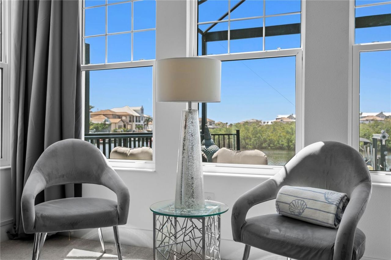 916 Seagrape Drive, Ruskin, FL 33570 Photo