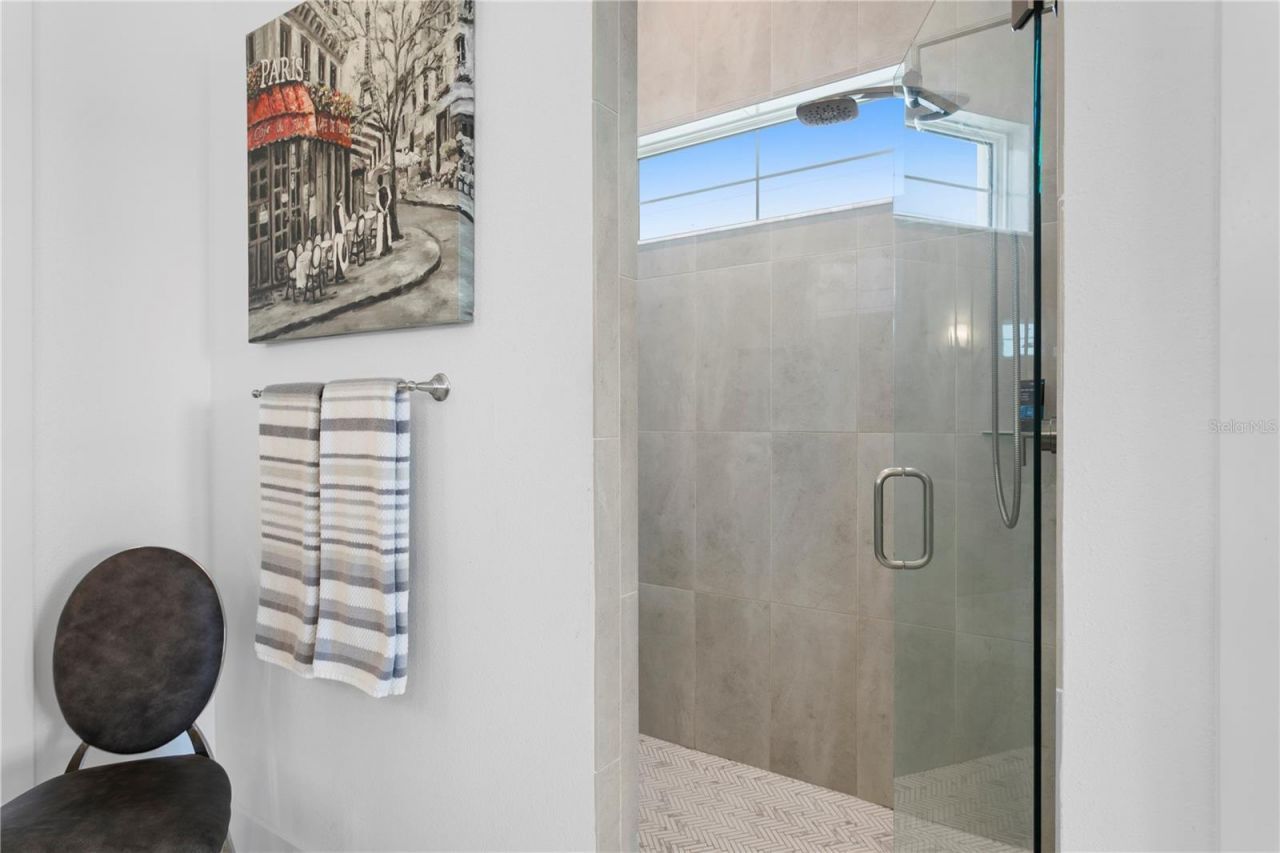 916 Seagrape Drive, Ruskin, FL 33570 Photo