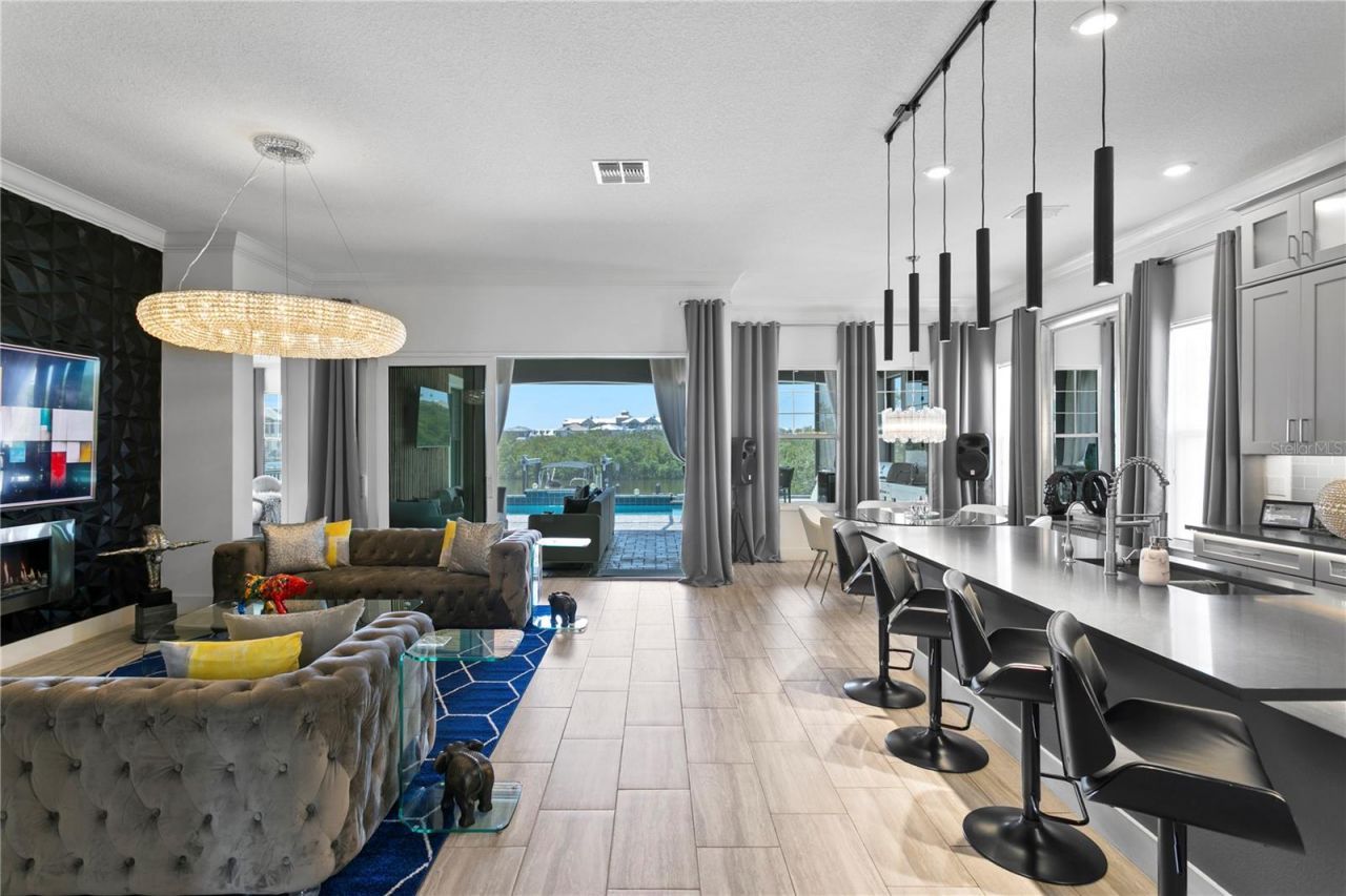 916 Seagrape Drive, Ruskin, FL 33570 Photo