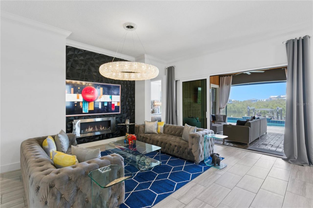 916 Seagrape Drive, Ruskin, FL 33570 Photo