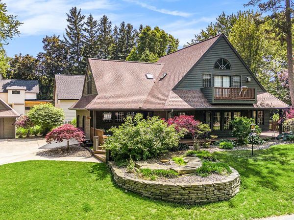 2928 Sundown Path, Stevensville, MI 49127