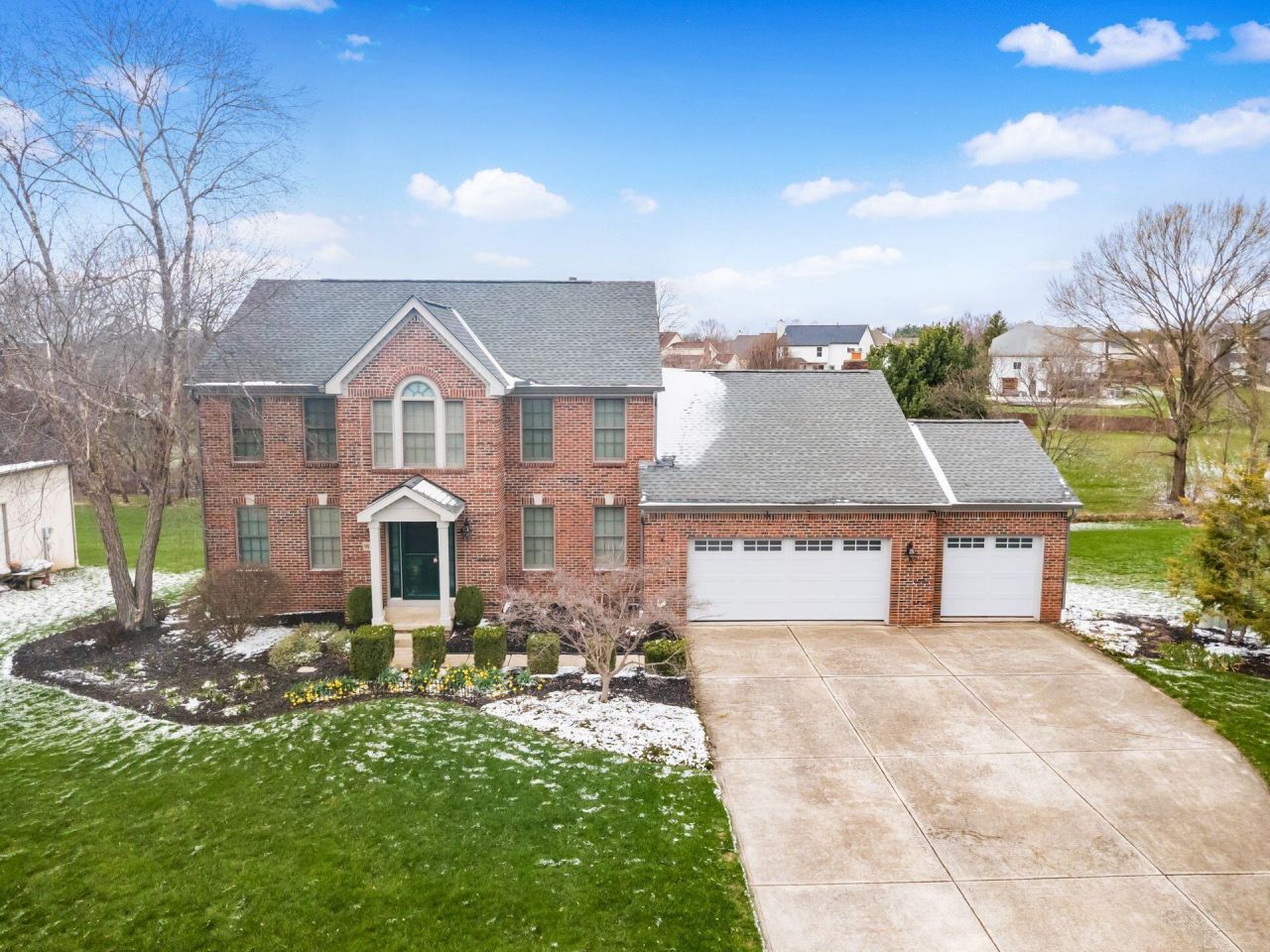 9650 Wagonwood Drive Nw, Pickerington, OH 43147 Main Photo