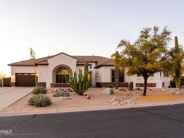 2040 N WOODRUFF, Mesa, AZ 85207