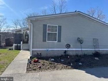 211-62 FOREST LAKE DRIVE , STEPHENS CITY, VA 22655