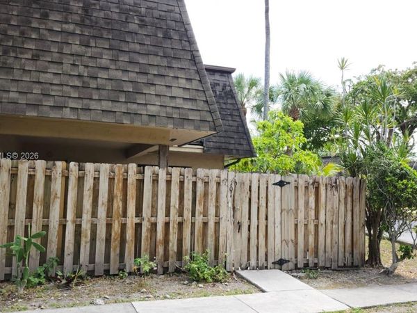 14293 SW 94th Cir Ln , Unit 101-27, Miami, FL 33186