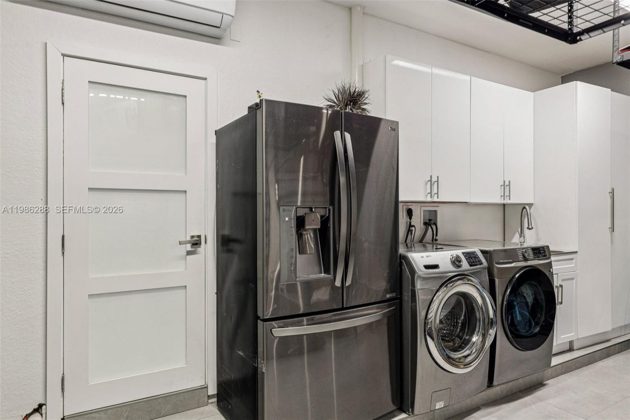 11280 NW 77th Ter, Doral, FL 33178 Photo