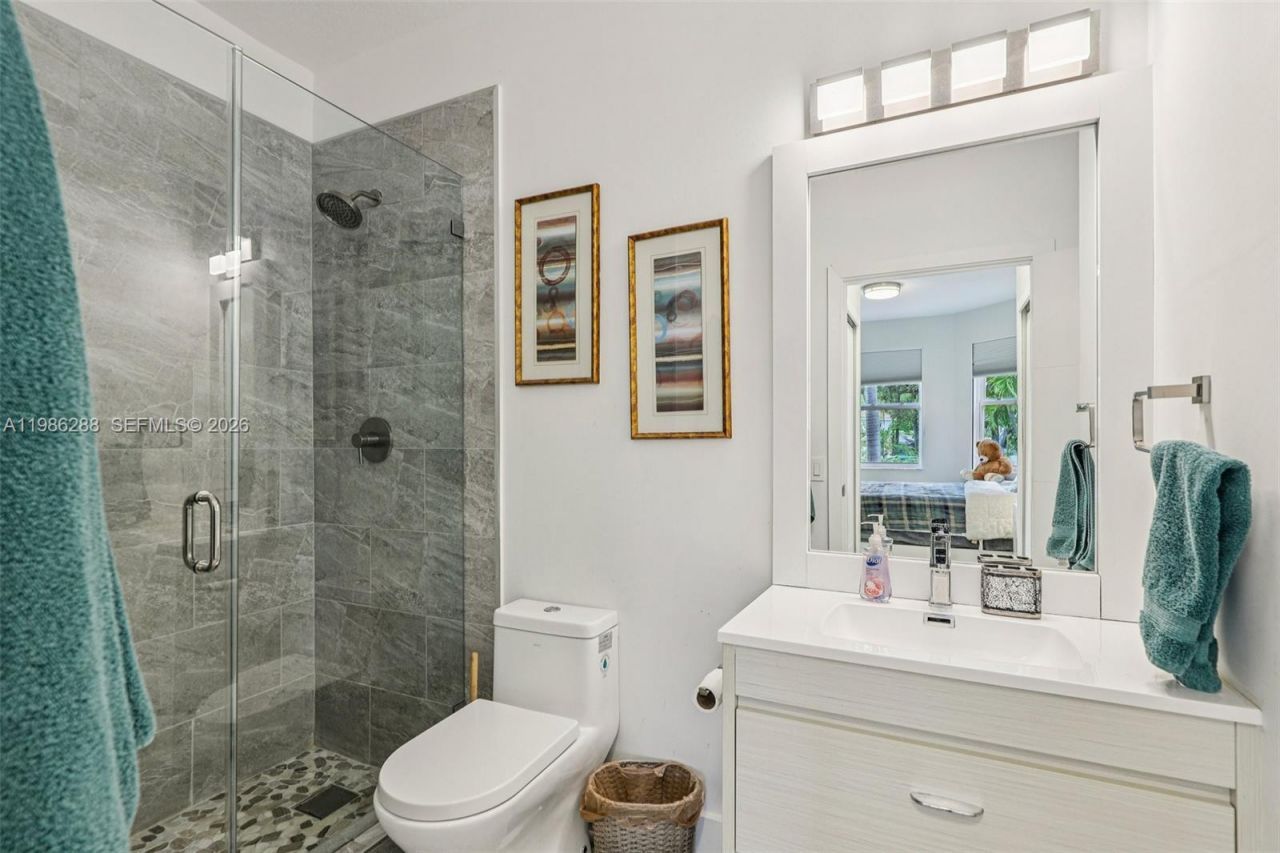 11280 NW 77th Ter, Doral, FL 33178 Photo