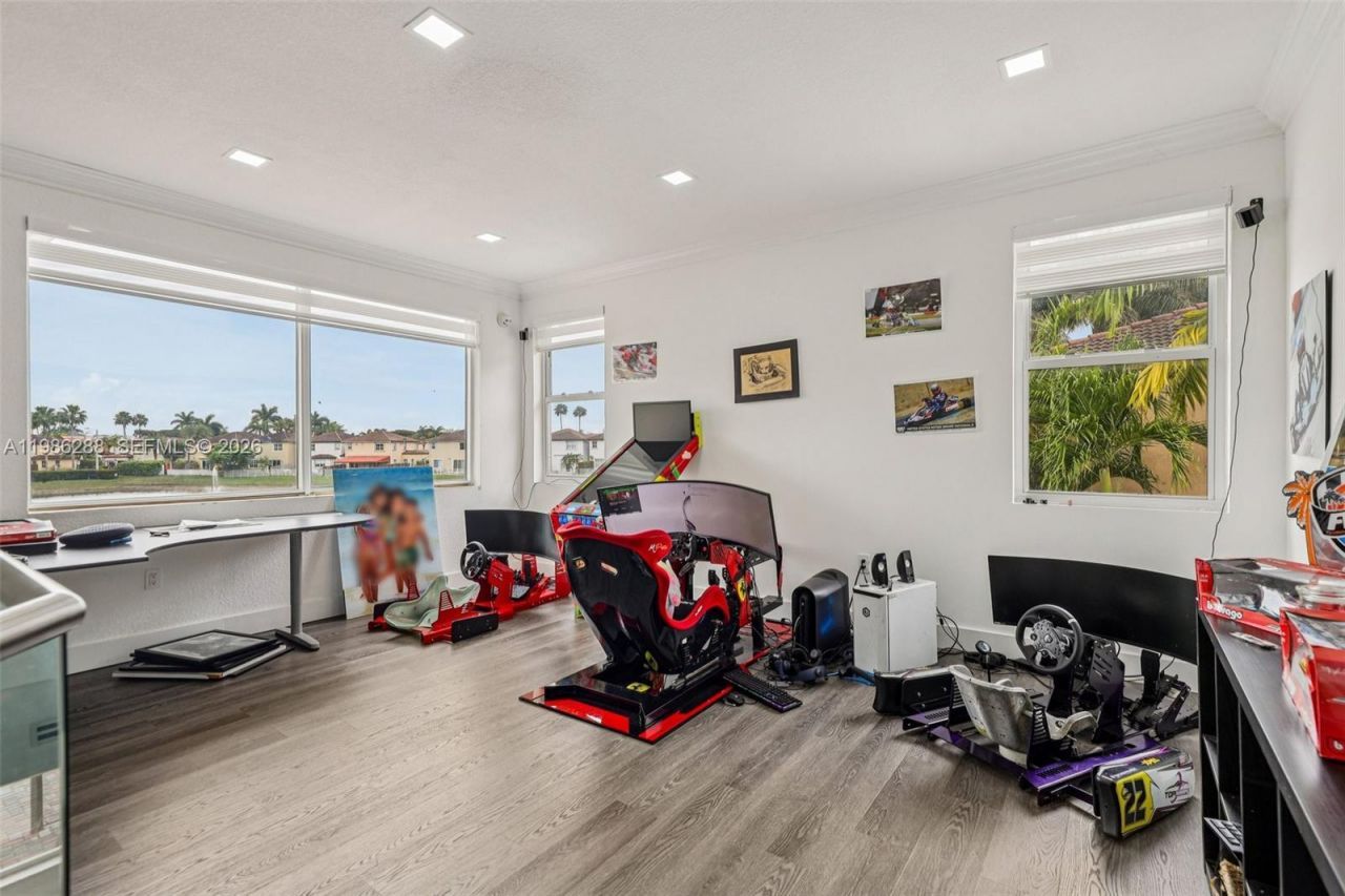 11280 NW 77th Ter, Doral, FL 33178 Photo