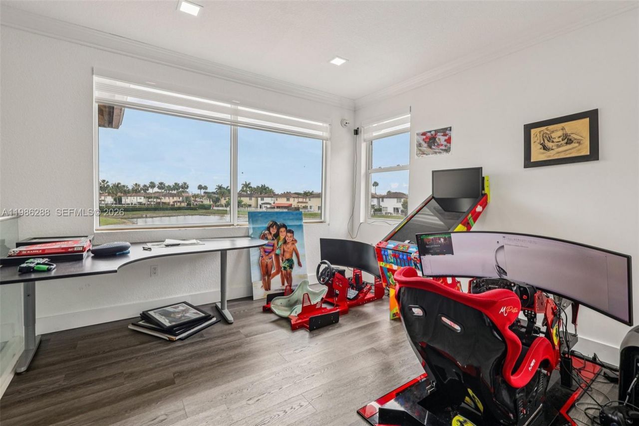 11280 NW 77th Ter, Doral, FL 33178 Photo