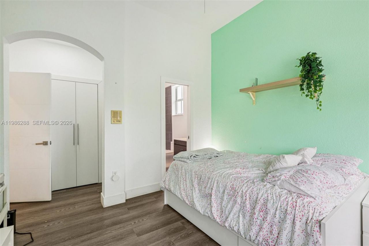 11280 NW 77th Ter, Doral, FL 33178 Photo