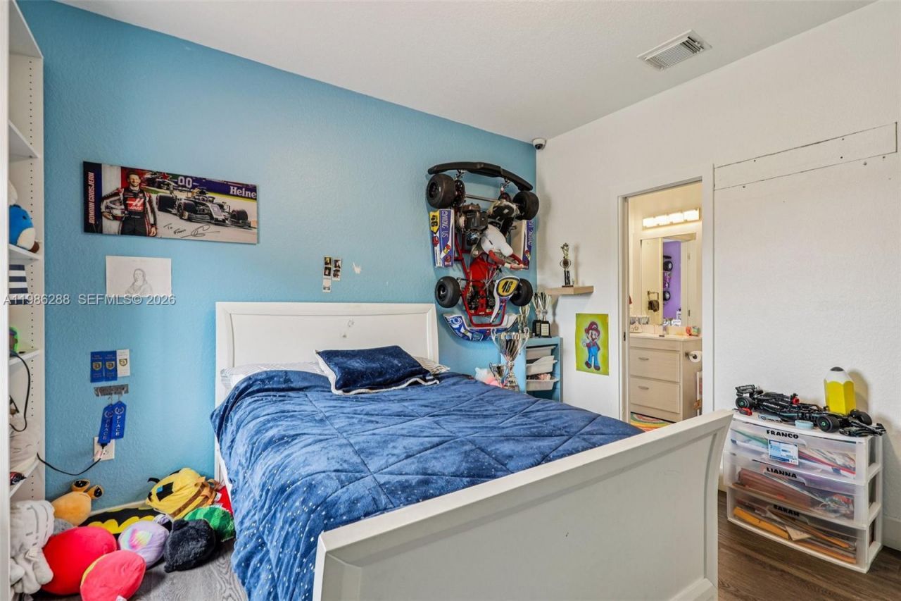 11280 NW 77th Ter, Doral, FL 33178 Photo