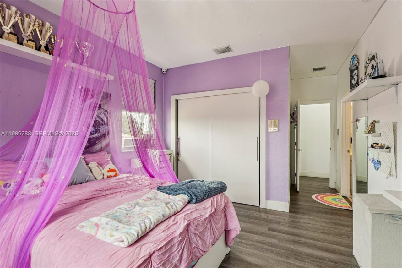 11280 NW 77th Ter, Doral, FL 33178 Photo