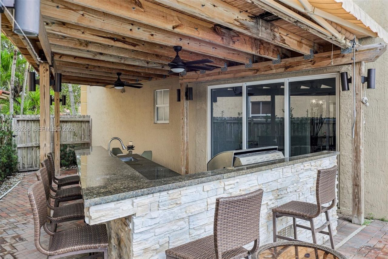 11280 NW 77th Ter, Doral, FL 33178 Photo