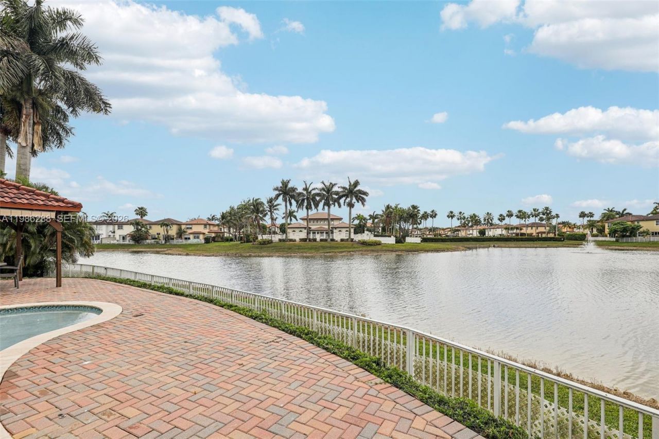 11280 NW 77th Ter, Doral, FL 33178 Photo