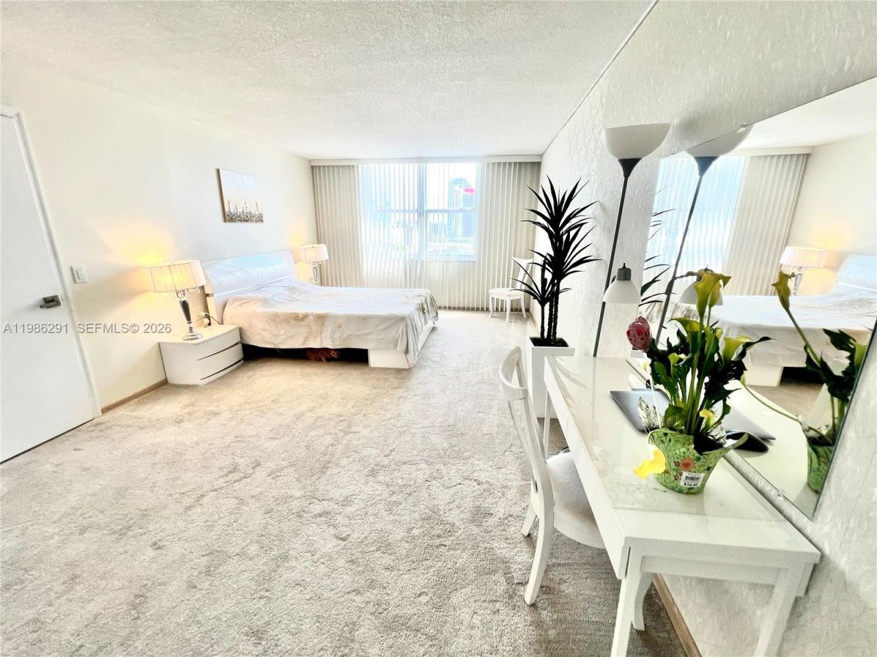 437 Golden Isles Dr , Unit 14G, Hallandale Beach, FL 33009 Photo