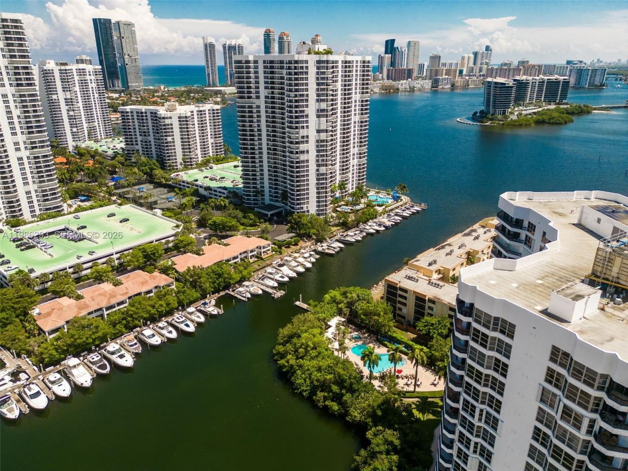 3400 NE 192 Street, Unit 1810, Aventura, FL 33180 Photo